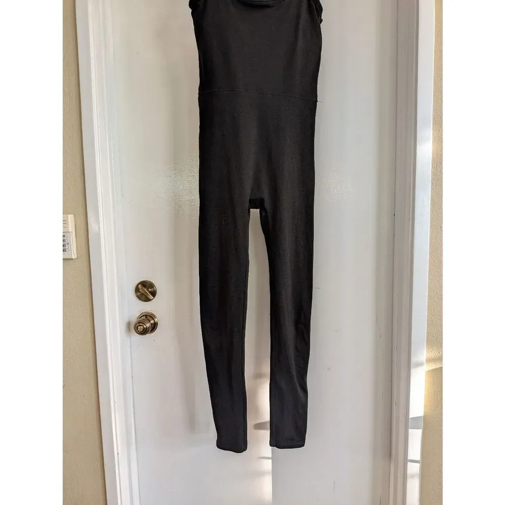Vuori Halo Essential Jumpsuit Heathered Black Smal Sleeveless Tank Jumpsuit